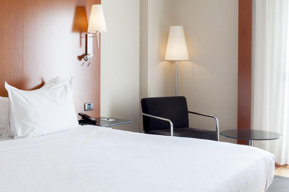 Ac Hotel Badajoz By Marriott Екстериор снимка