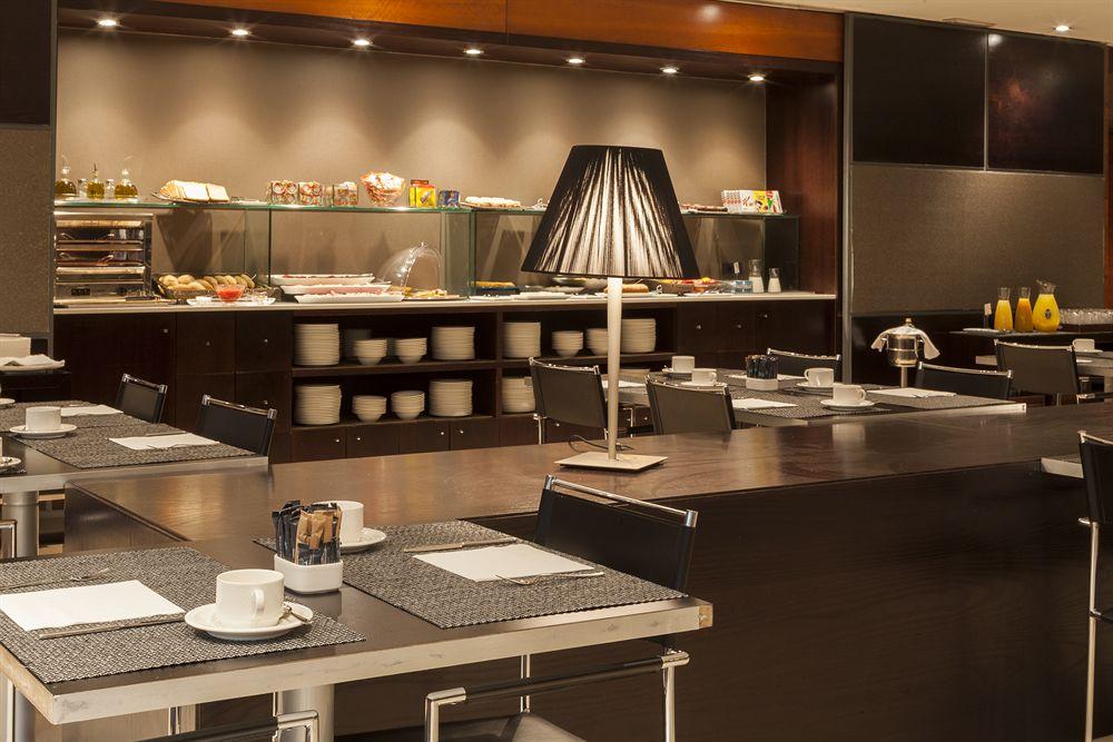 Ac Hotel Badajoz By Marriott Екстериор снимка