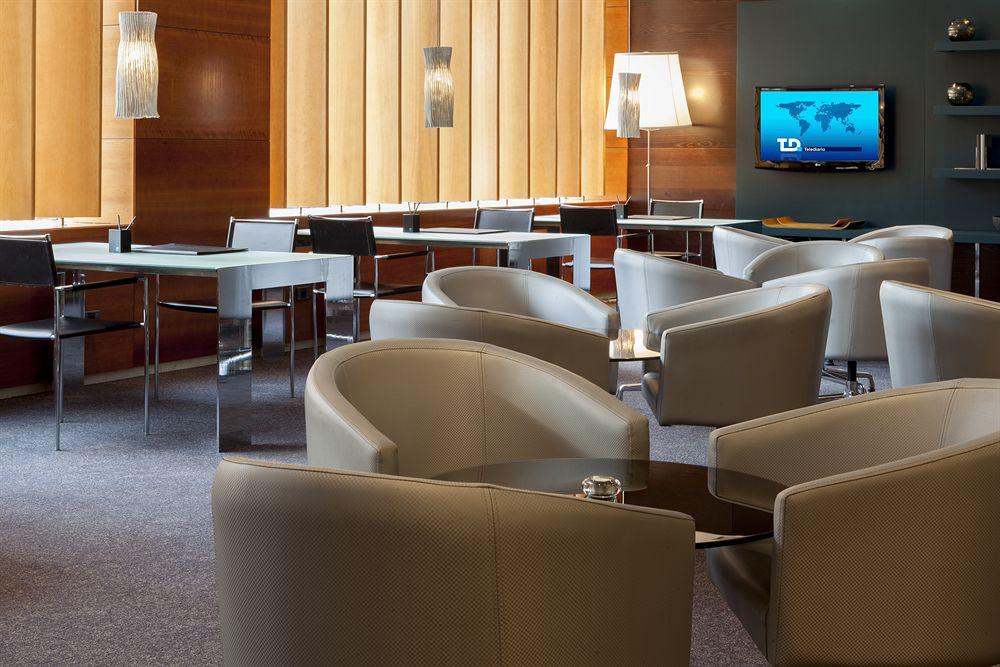 Ac Hotel Badajoz By Marriott Екстериор снимка