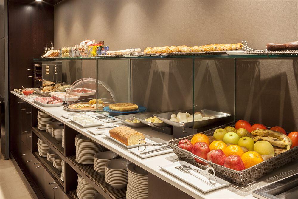 Ac Hotel Badajoz By Marriott Екстериор снимка