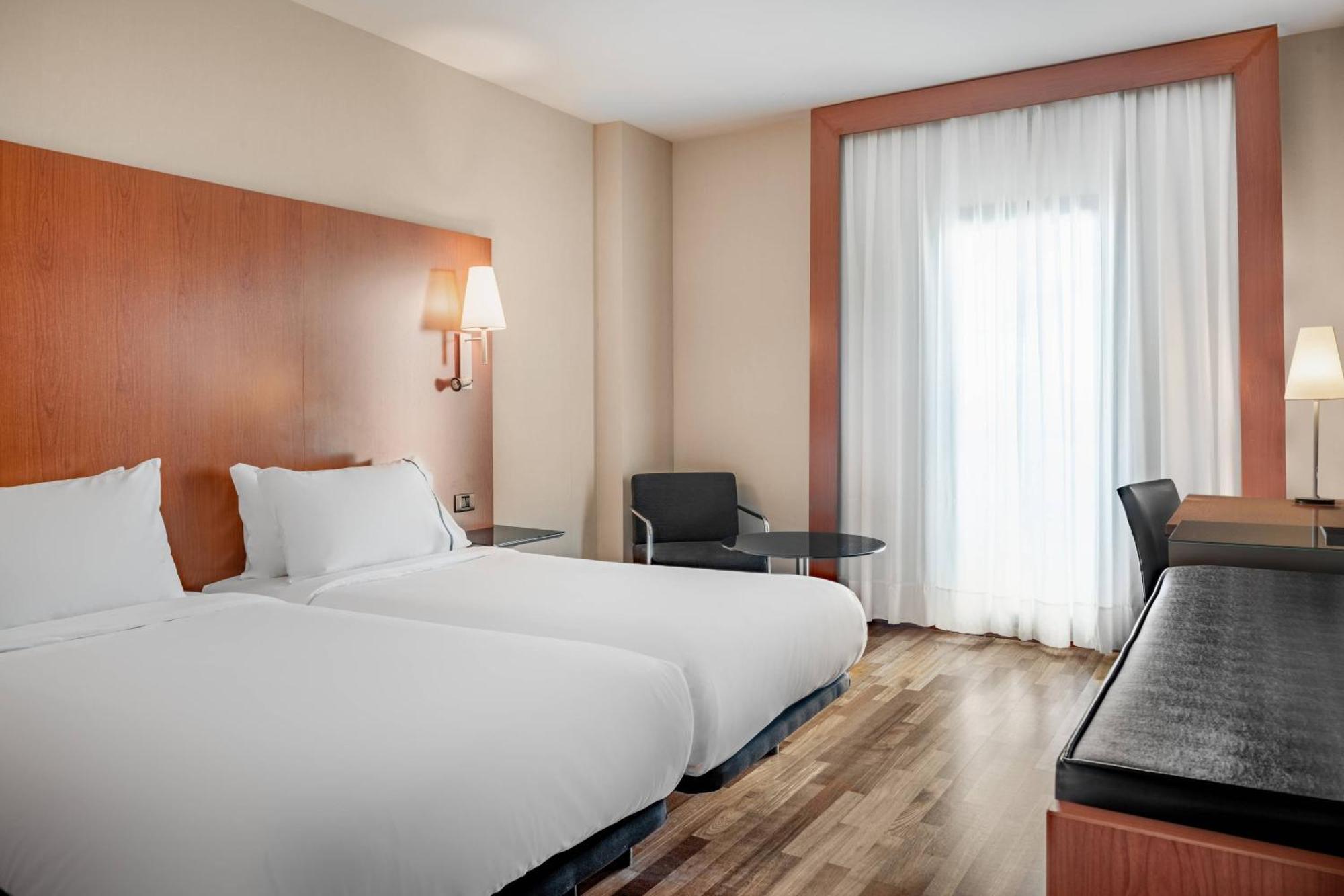 Ac Hotel Badajoz By Marriott Екстериор снимка