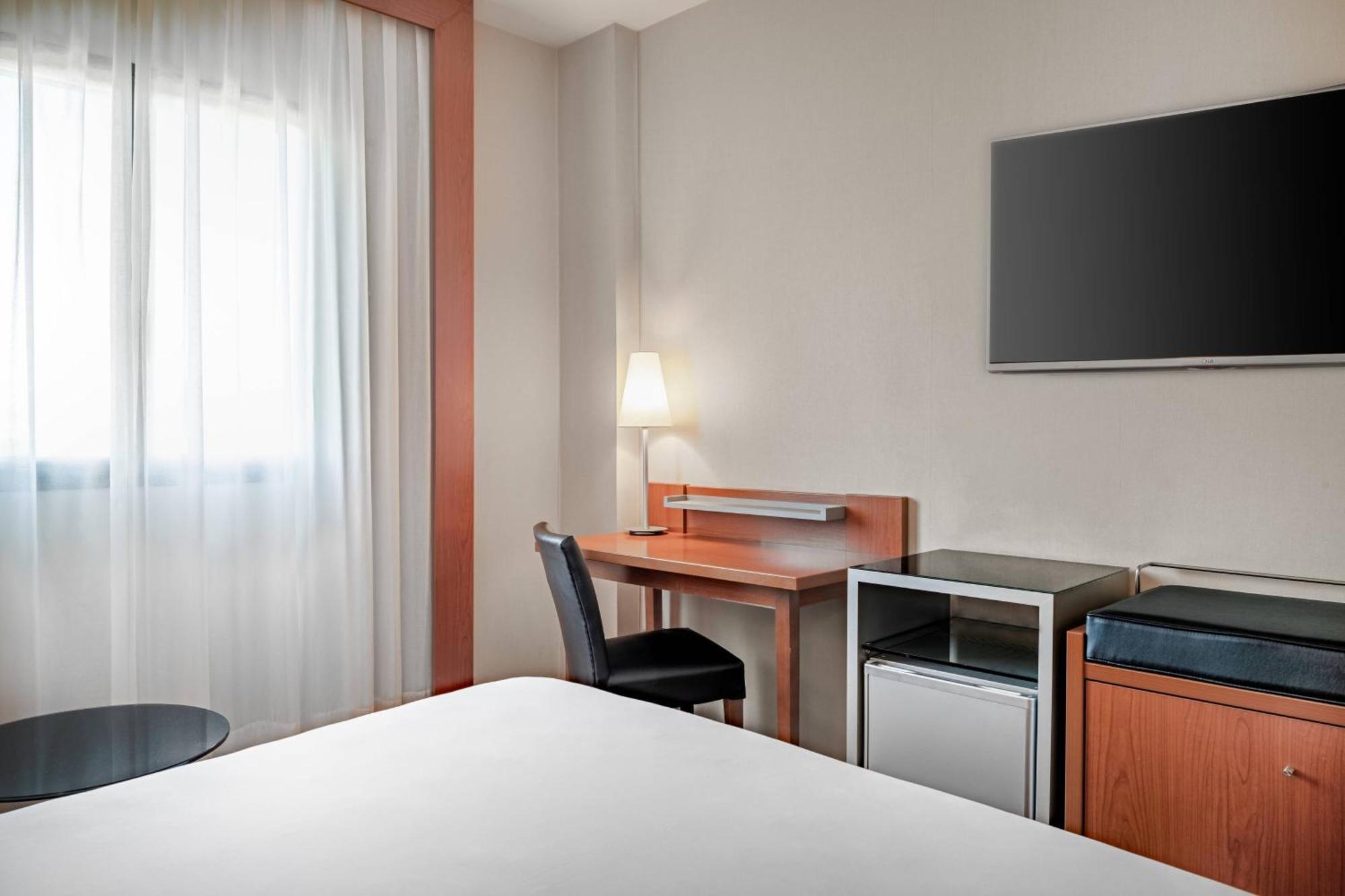Ac Hotel Badajoz By Marriott Екстериор снимка