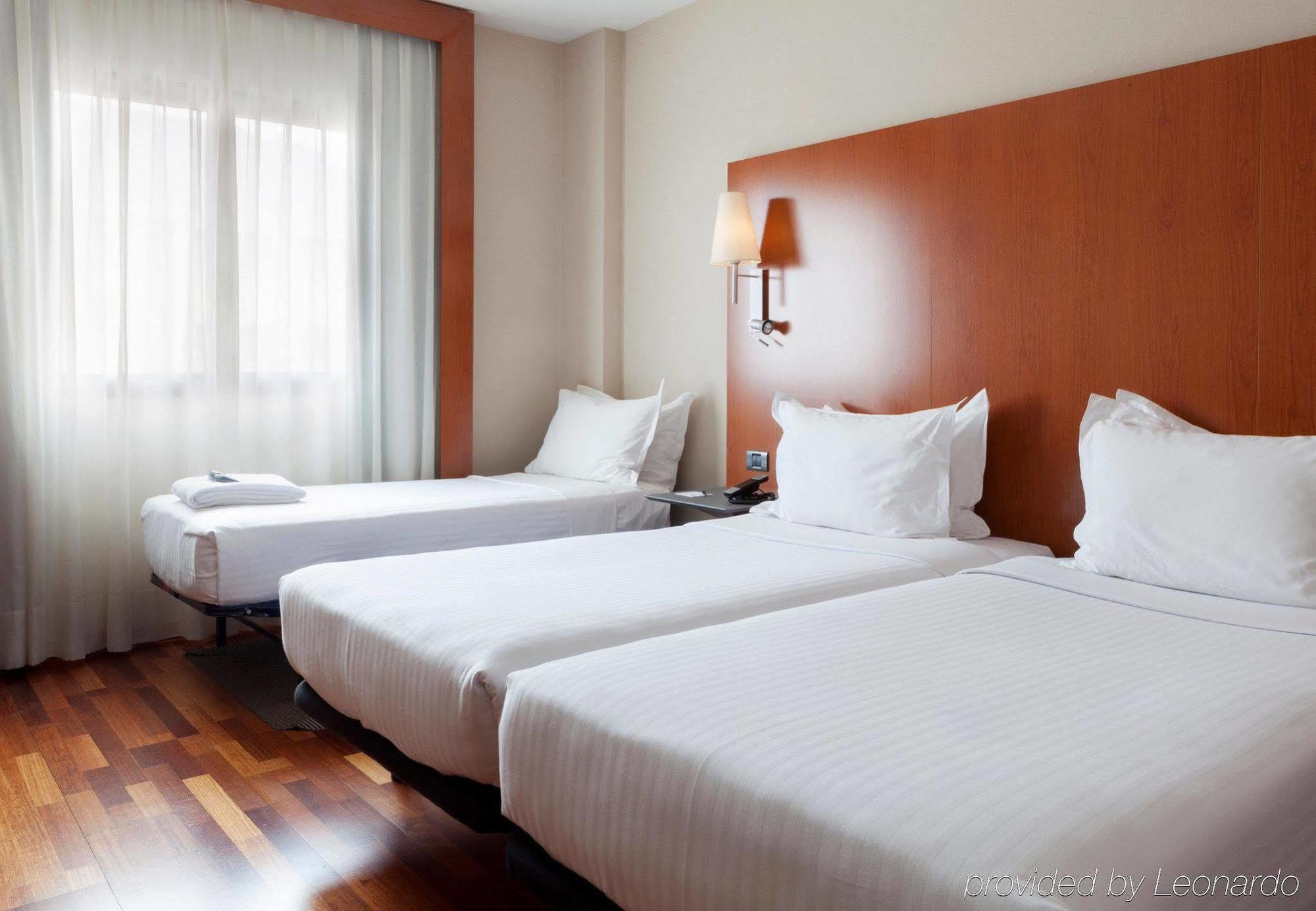 Ac Hotel Badajoz By Marriott Екстериор снимка