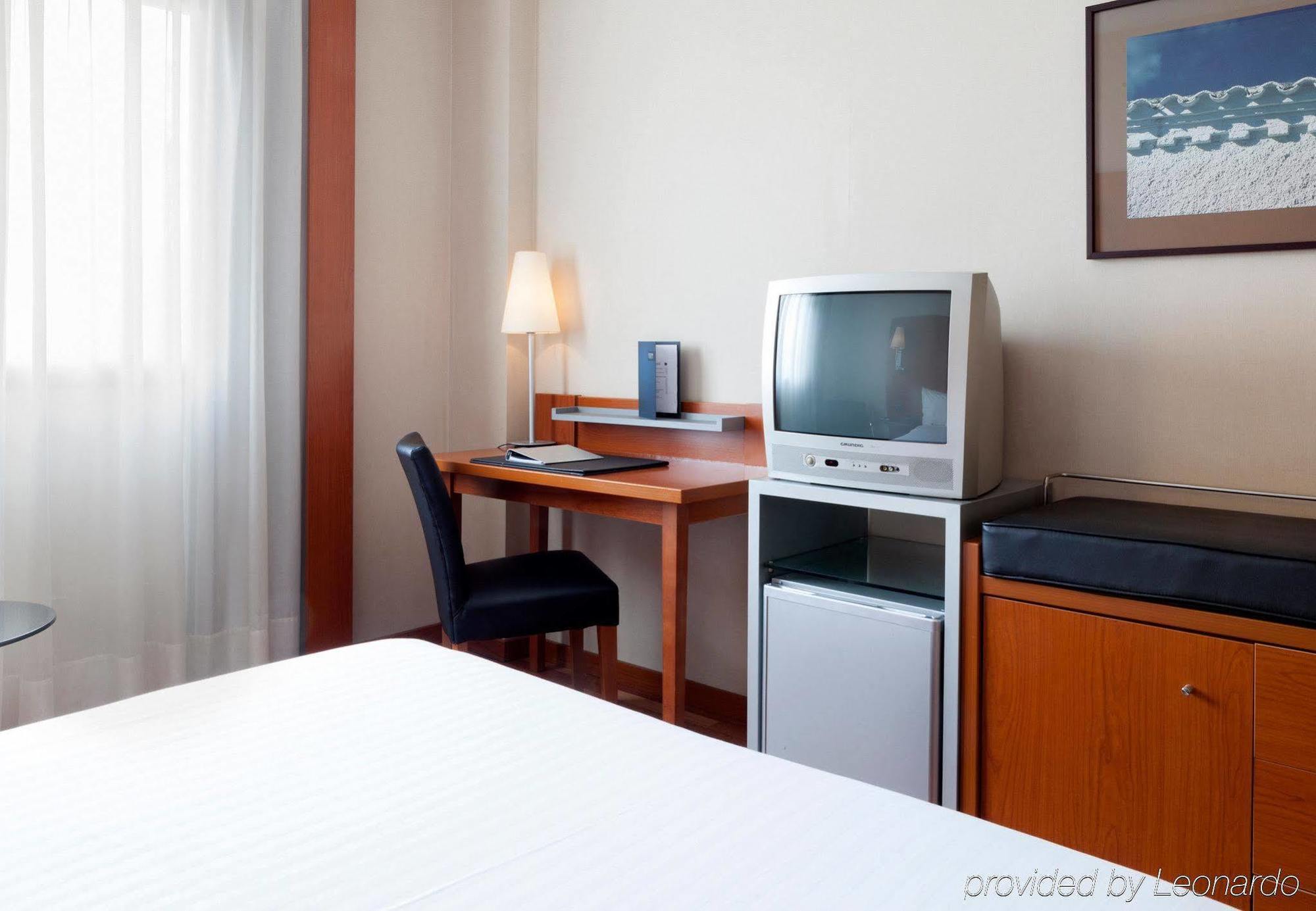 Ac Hotel Badajoz By Marriott Екстериор снимка