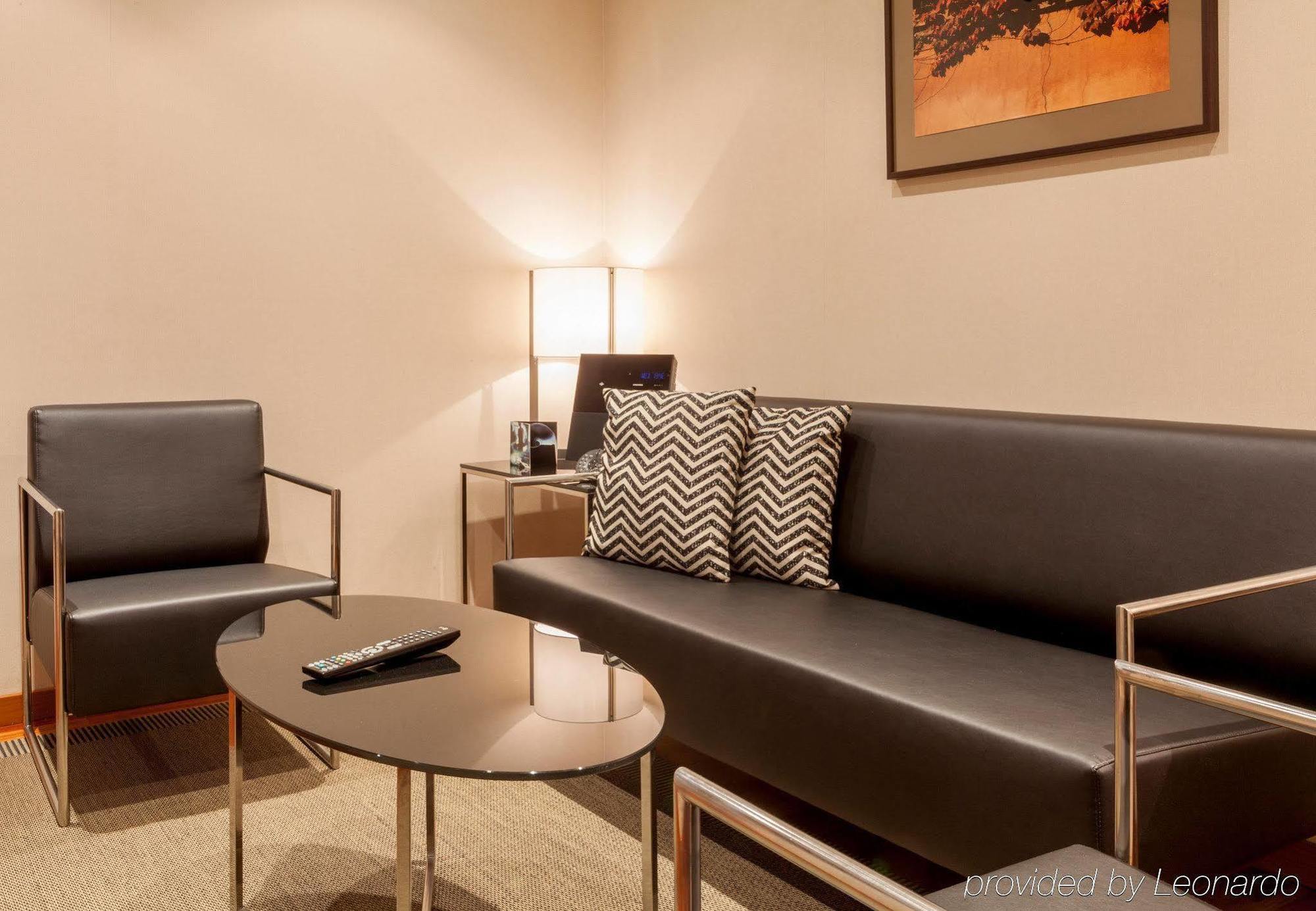 Ac Hotel Badajoz By Marriott Екстериор снимка