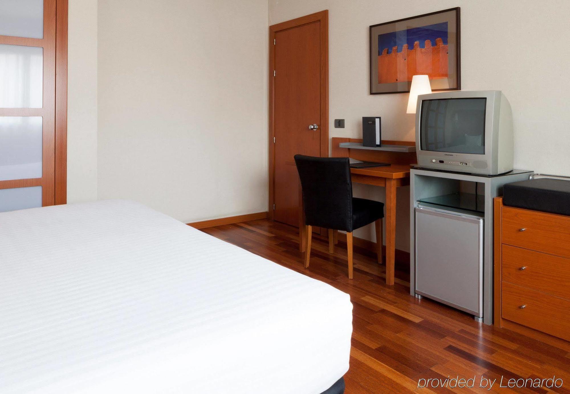 Ac Hotel Badajoz By Marriott Екстериор снимка