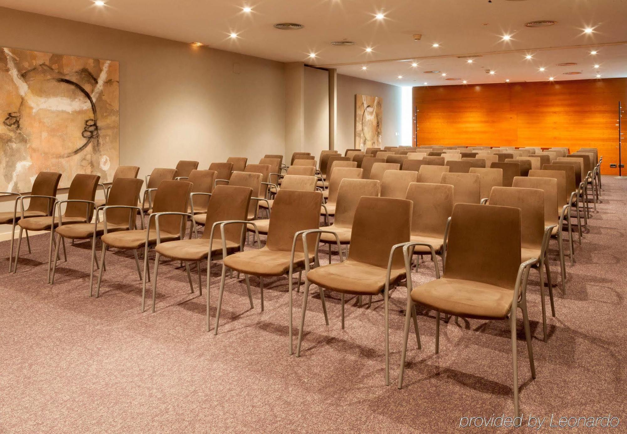 Ac Hotel Badajoz By Marriott Екстериор снимка