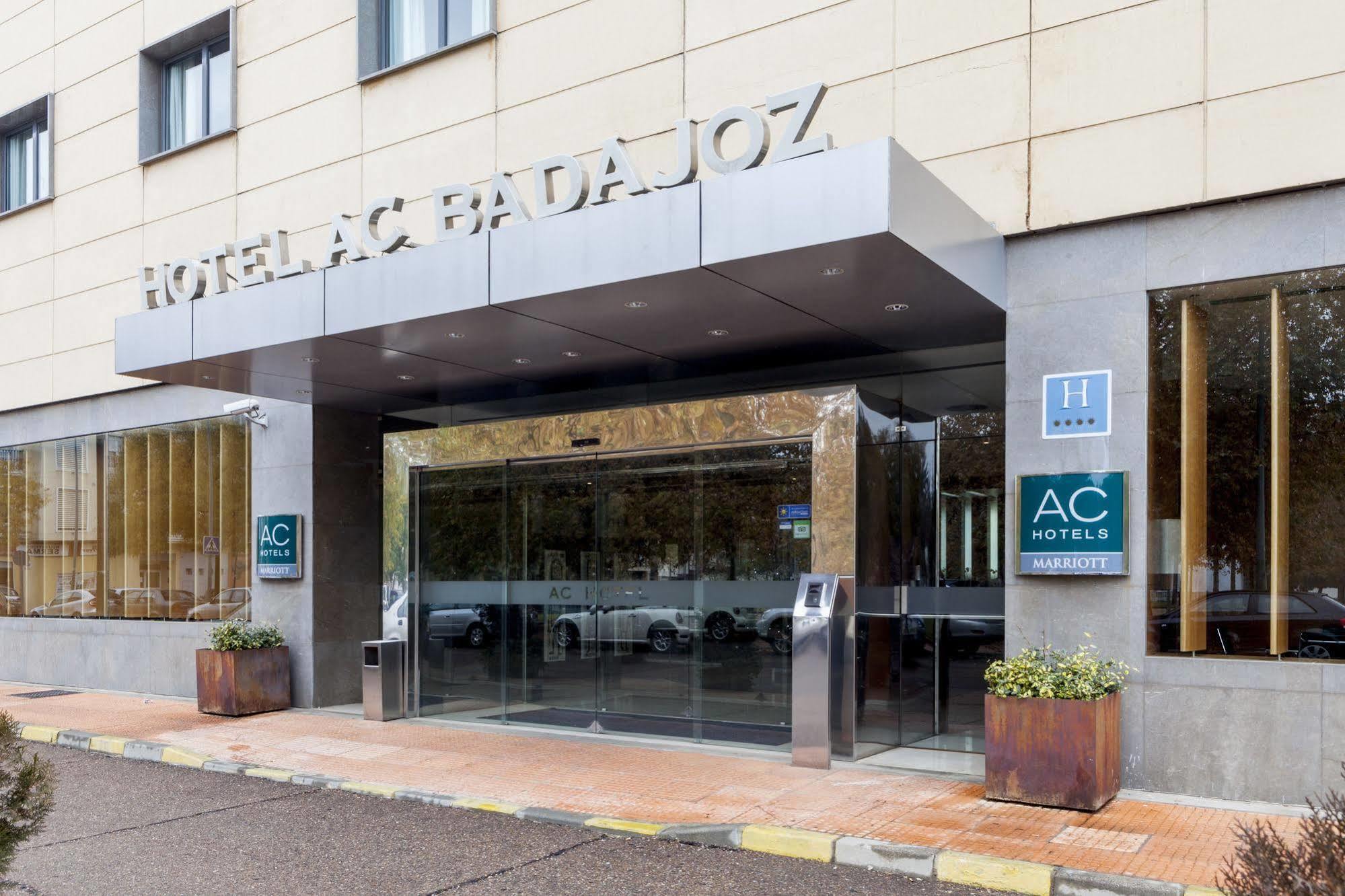 Ac Hotel Badajoz By Marriott Екстериор снимка